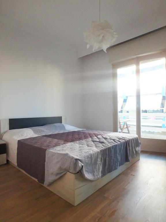 Holiday Apartment Sombrero Néa Péramos Eksteriør bilde