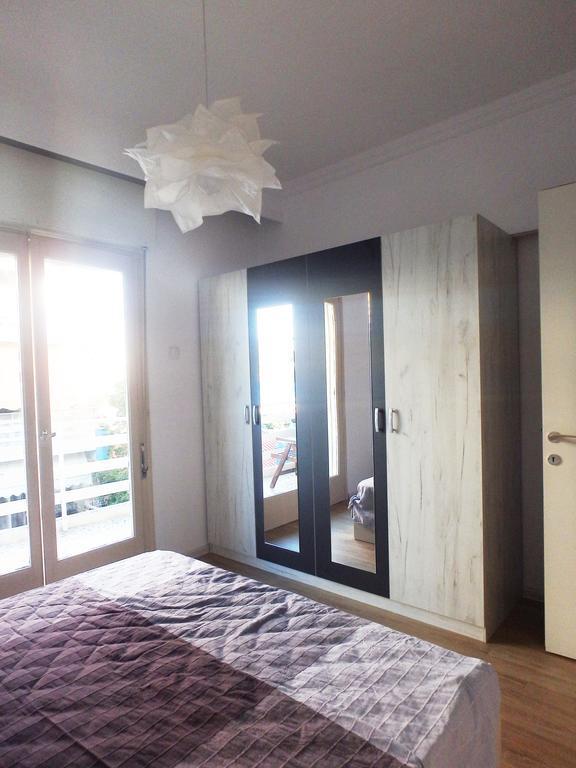 Holiday Apartment Sombrero Néa Péramos Eksteriør bilde
