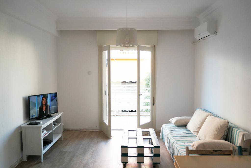 Holiday Apartment Sombrero Néa Péramos Eksteriør bilde
