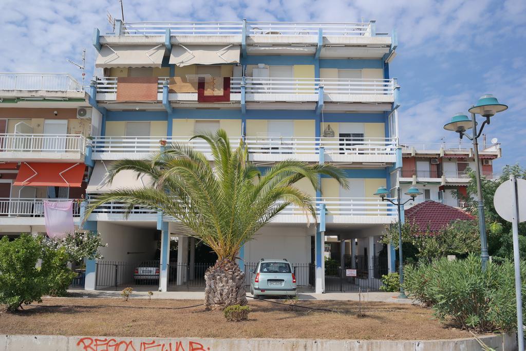 Holiday Apartment Sombrero Néa Péramos Eksteriør bilde